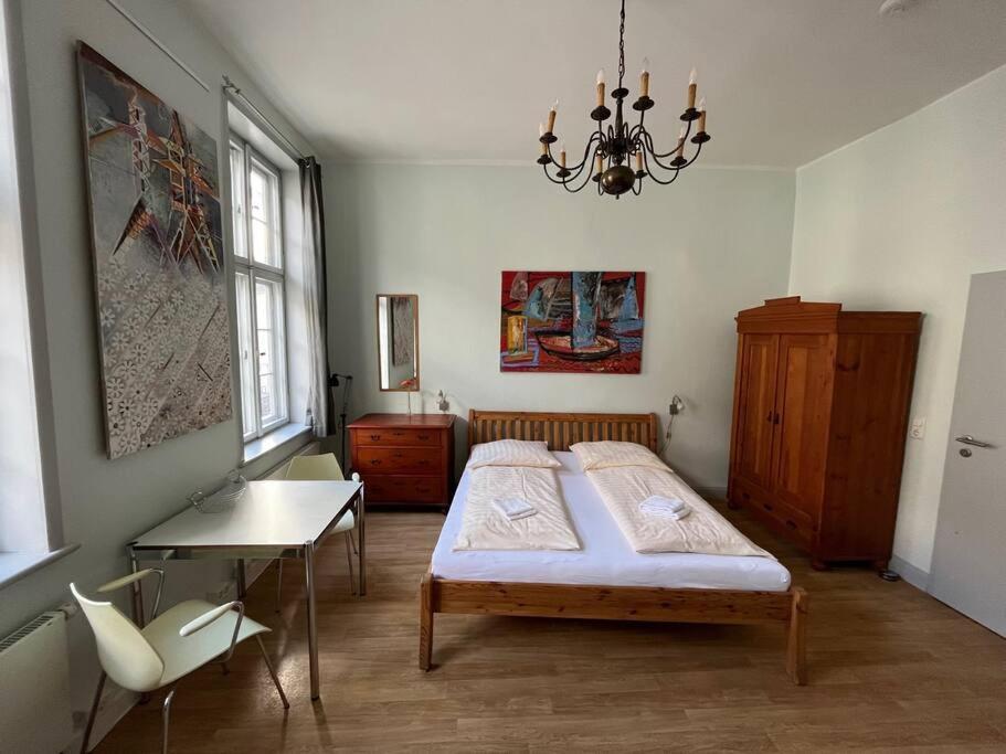 Ferienwohnung - Schweriner Altstadt - Fewo 5 شفيرين المظهر الخارجي الصورة