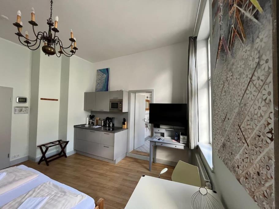 Ferienwohnung - Schweriner Altstadt - Fewo 5 شفيرين المظهر الخارجي الصورة